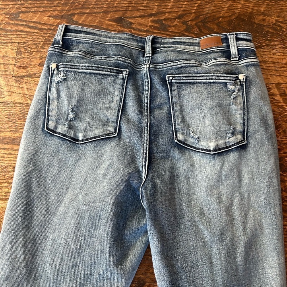 Judy Blue Andrea Boyfriend Fit High Rise Destroyed Distressed Ankle Jeans 15/32 - Picture 3 of 6